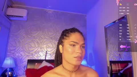 Snapshot of _vennuss_ chatting on February 24, 5:42 pm Venus online show from February 24, 5:42 pm