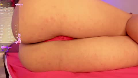 Snapshot of _vennuss_ chatting on February 18, 9:10 am Venus online show from February 18, 9:10 am
