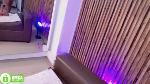 Veronica online show from January 11, 2:01 pm