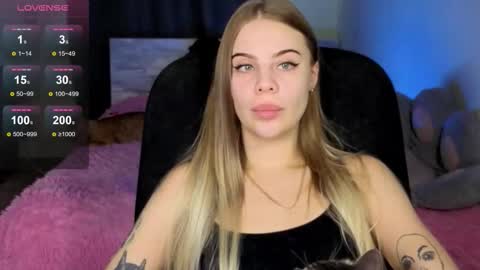 Snapshot of _wednesday_addams_ chatting on October 13, 9:44 am Vera online show from October 13, 9:44 am