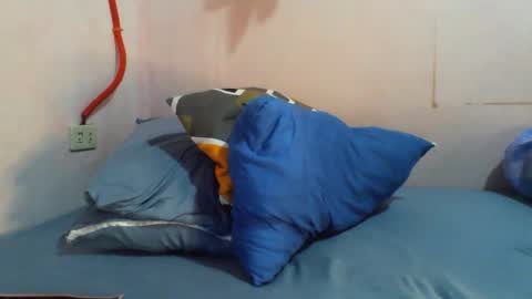 Snapshot of _yourmyonlyb_22 chatting on January 18, 5:20 am cherry online show from January 18, 5:20 am