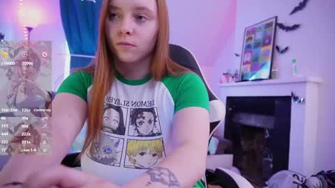 Snapshot of _yummy_girl_ chatting on February 27, 10:44 am Polly online show from February 27, 10:44 am