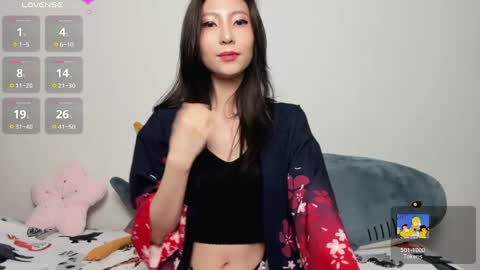 Mia online show from April 12, 10:47 pm