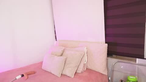 Snapshot of a__vanellopecute chatting on September 19, 9:57 am Alexandra online show from September 19, 9:57 am