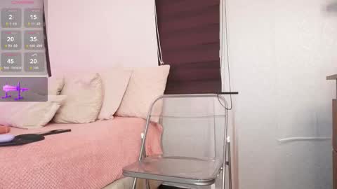 Snapshot of a__vanellopecute chatting on October 16, 8:47 am Alexandra online show from October 16, 8:47 am