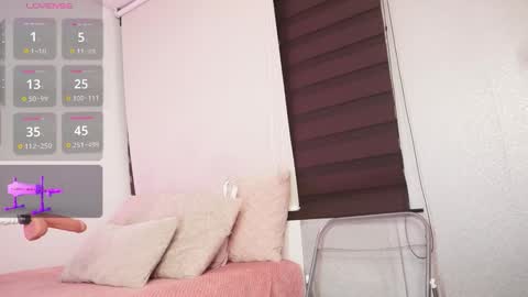 Snapshot of a__vanellopecute chatting on September 27, 8:34 am Alexandra online show from September 27, 8:34 am