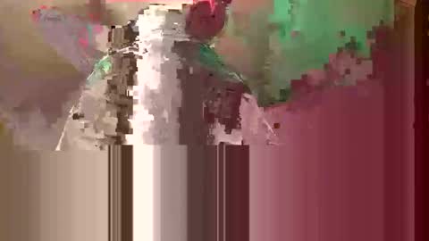 Snapshot of a_rae93 chatting on October 15, 2:04 am a_rae93 online show from October 15, 2:04 am