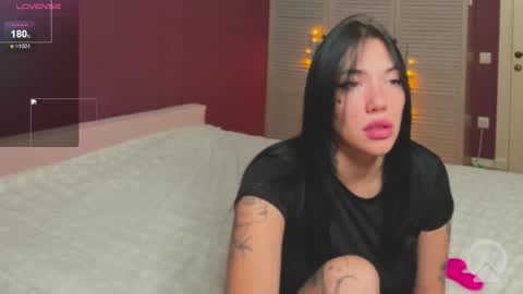 Kris Michael online show from October 30, 8:42 pm