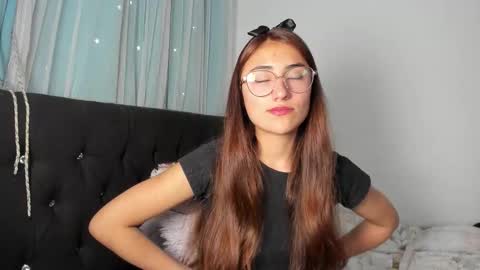 A Sexy Couple online show from March 9, 10:14 pm