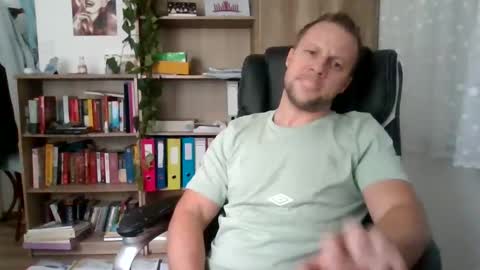 Long distance cumshot online show from February 26, 10:38 am