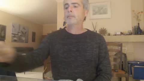 Snapshot of aalex1717 chatting on October 21, 6:51 am Aalex1717 online show from October 21, 6:51 am