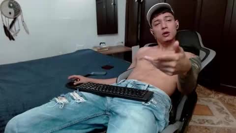 aarman online show from February 15, 3:33 pm