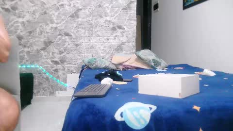 Snapshot of aaron_kwok28 chatting on February 15, 4:03 am Aaron kwok online show from February 15, 4:03 am