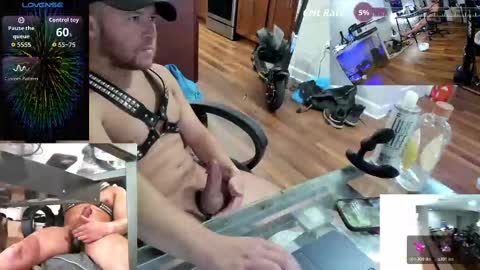 Aaron Skye online show from October 18, 11:53 pm