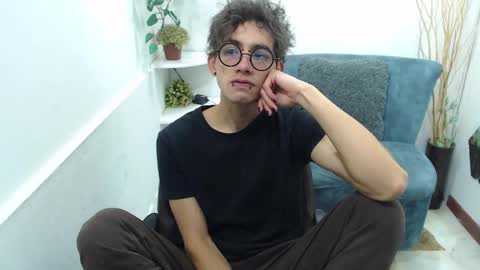 Aaron online show from February 27, 11:58 am