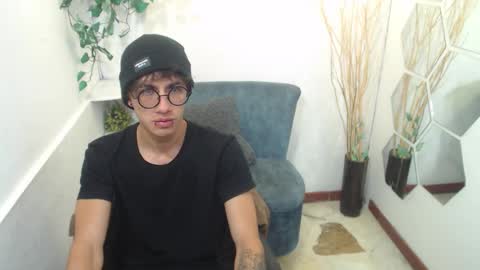 Aaron online show from February 9, 11:58 am