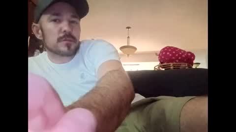 aaronshere888888 online show from April 1, 2:01 am