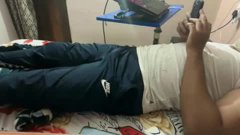Snapshot of aaryan_sexoo chatting on September 18, 9:24 am aaryan_sexoo online show from September 18, 9:24 am