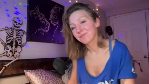 Abbie online show from November 2, 2:11 am