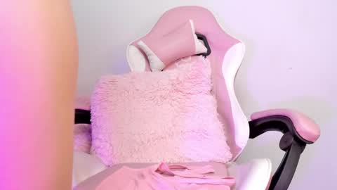 Snapshot of abby_03 chatting on March 5, 1:31 am Abbigail online show from March 5, 1:31 am