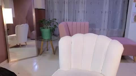 Snapshot of abby_eroticdoll chatting on October 18, 11:53 pm abby_eroticdoll online show from October 18, 11:53 pm