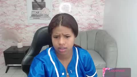 Snapshot of abby_t_ chatting on September 27, 3:04 am abby online show from September 27, 3:04 am