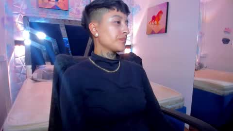 Snapshot of abby_thommson chatting on October 16, 5:07 am Abby online show from October 16, 5:07 am