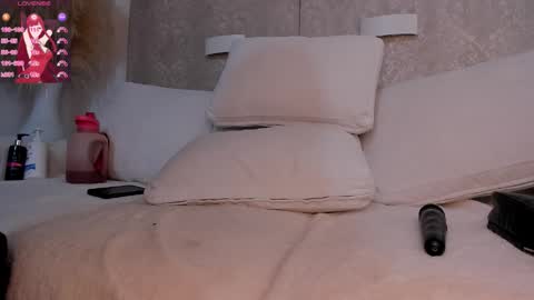 Abby online show from December 1, 9:35 pm