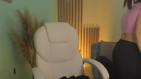 ABBY online show from November 5, 12:01 am