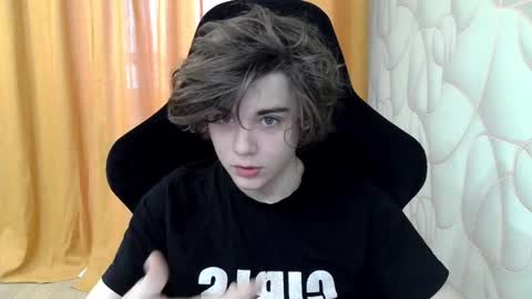 abbysal_blade online show from December 31, 5:00 am