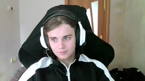 abbysal_blade online show from October 3, 8:00 am