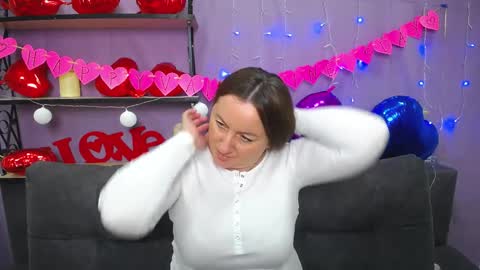 abbytaylorr online show from February 15, 1:38 pm