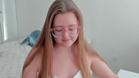 Abby    Stream at Sat  Sun  Mon  Fri online show from March 28, 2:29 pm