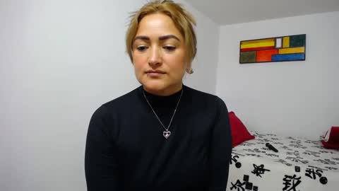 Snapshot of abie_spicy_ chatting on September 25, 2:02 pm ximena online show from September 25, 2:02 pm