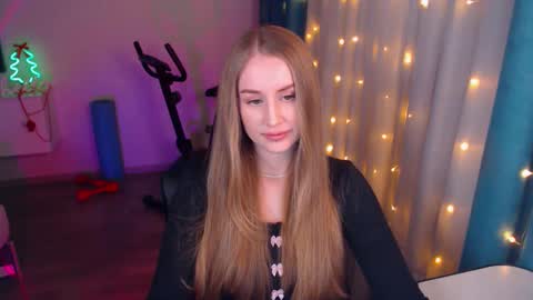 Anna online show from January 12, 5:33 pm