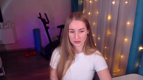 Anna online show from January 31, 6:36 pm