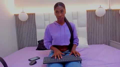 Snapshot of abigail_montoya chatting on September 23, 11:59 am Abigail online show from September 23, 11:59 am