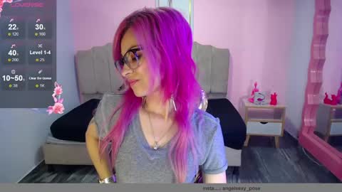 Snapshot of abril_ch_ chatting on October 14, 10:51 am abril_ch_ online show from October 14, 10:51 am
