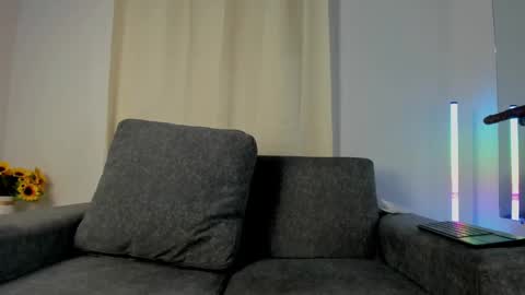 Snapshot of abril_jones10 chatting on February 8, 6:11 pm Abril jones online show from February 8, 6:11 pm