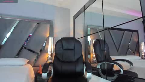 abril_monroe_ online show from November 13, 4:26 am