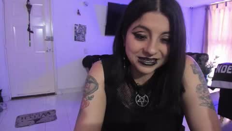 Snapshot of acid_alice666 chatting on September 9, 4:51 pm Alice online show from September 9, 4:51 pm