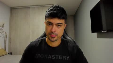 Snapshot of adam_clarke chatting on February 28, 2:09 am adam clarke online show from February 28, 2:09 am
