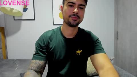 Snapshot of adam_clarke chatting on October 3, 5:05 am adam clarke online show from October 3, 5:05 am