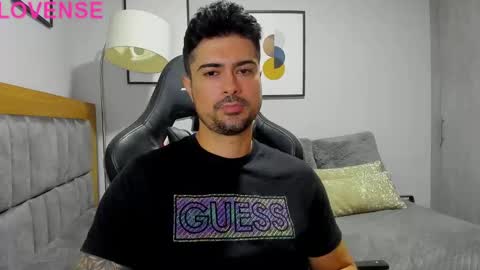 Snapshot of adam_clarke chatting on October 2, 4:55 am adam clarke online show from October 2, 4:55 am