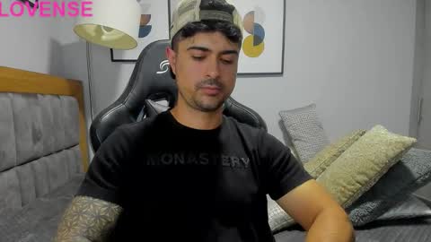 Snapshot of adam_clarke chatting on September 25, 6:42 am adam clarke online show from September 25, 6:42 am