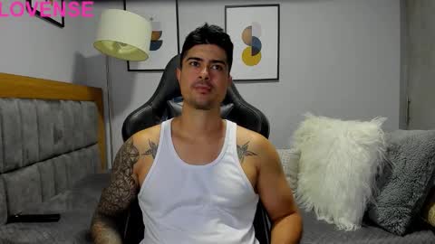 Snapshot of adam_clarke chatting on September 23, 2:16 am adam clarke online show from September 23, 2:16 am
