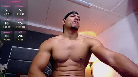 Snapshot of adam_fit19cm chatting on October 6, 2:35 pm adam_fit19cm online show from October 6, 2:35 pm
