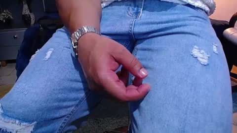 adam_fit19cm online show from February 24, 2:09 pm