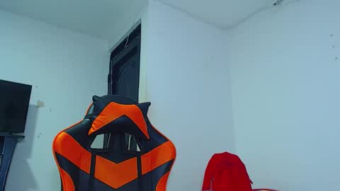 adam hot11 online show from January 18, 2:31 am