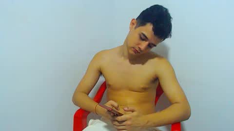 adam hot11 online show from March 1, 2:26 am